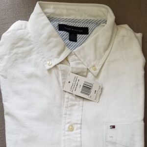 Tommy Hilfiger men shirt. New .